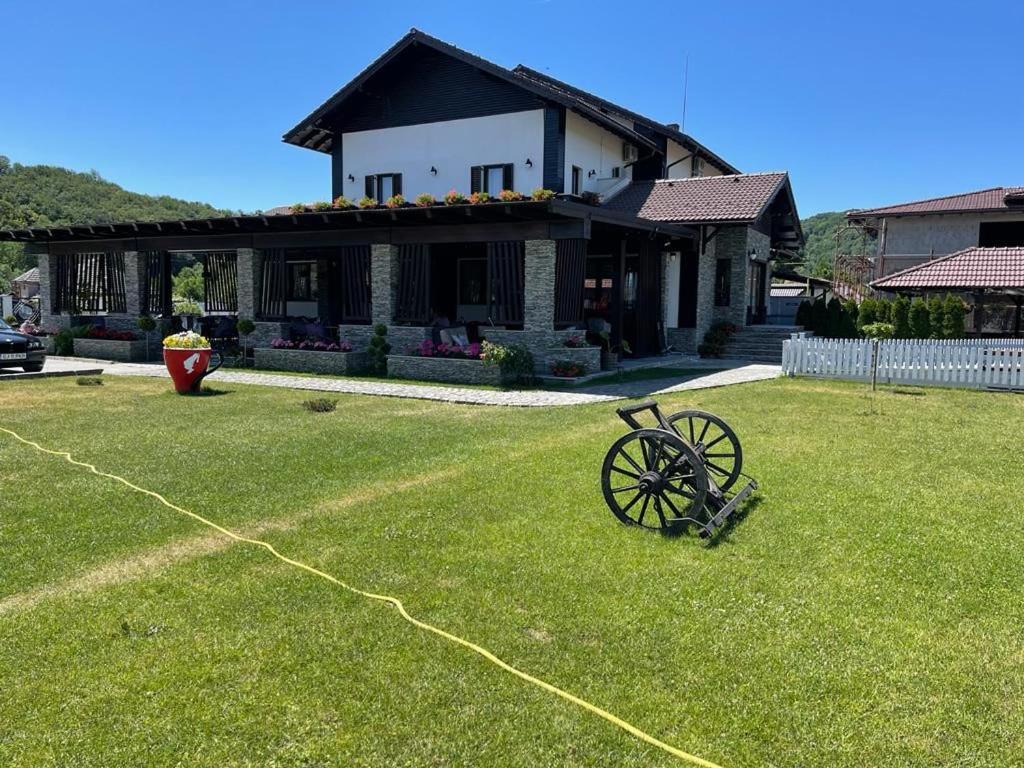 Pensiunea Câmpia Soarelui Apa Neagră Exterior foto